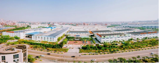 綠色轉(zhuǎn)型新動力 工業(yè)園區(qū)屋頂?shù)男l(wèi)生用品“能源生產(chǎn)線”